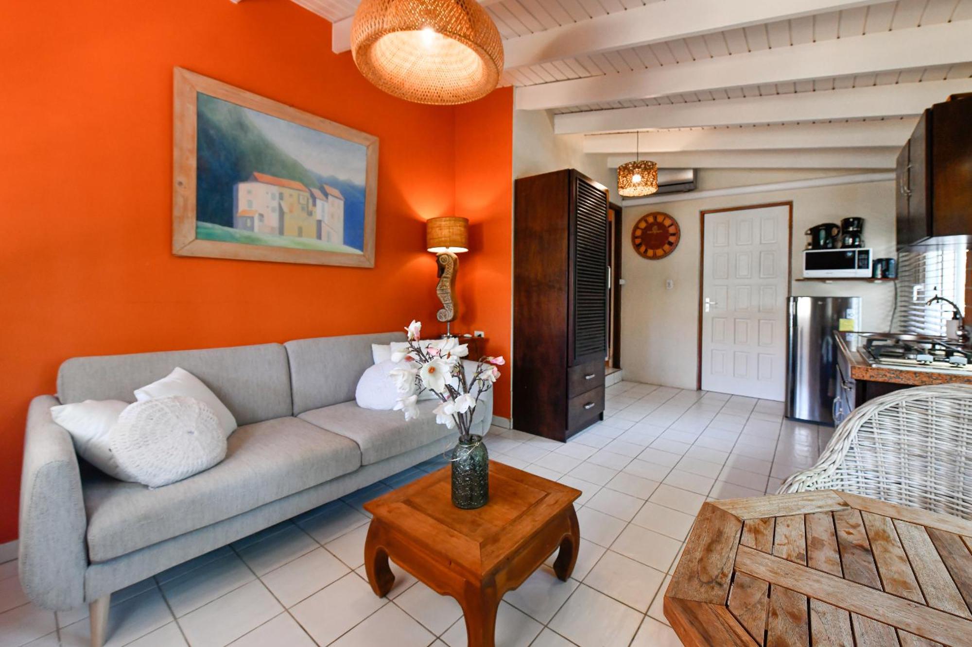 Brisas Studio Apartments (Adults Only) Palm Beach Luaran gambar