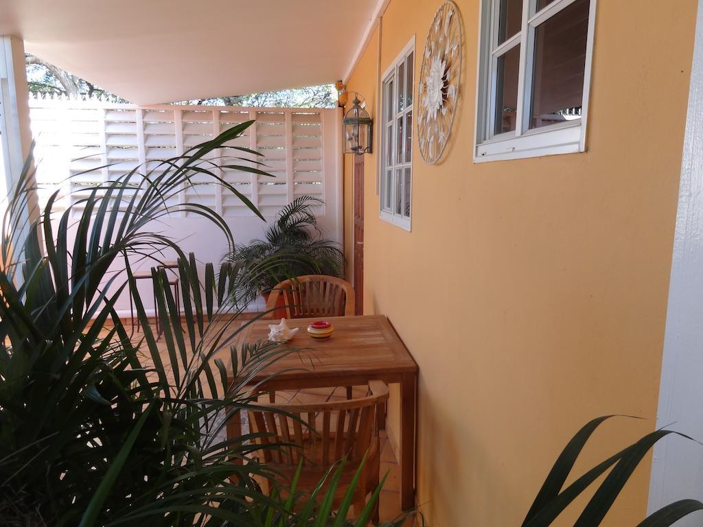 Brisas Studio Apartments (Adults Only) Palm Beach Bilik gambar